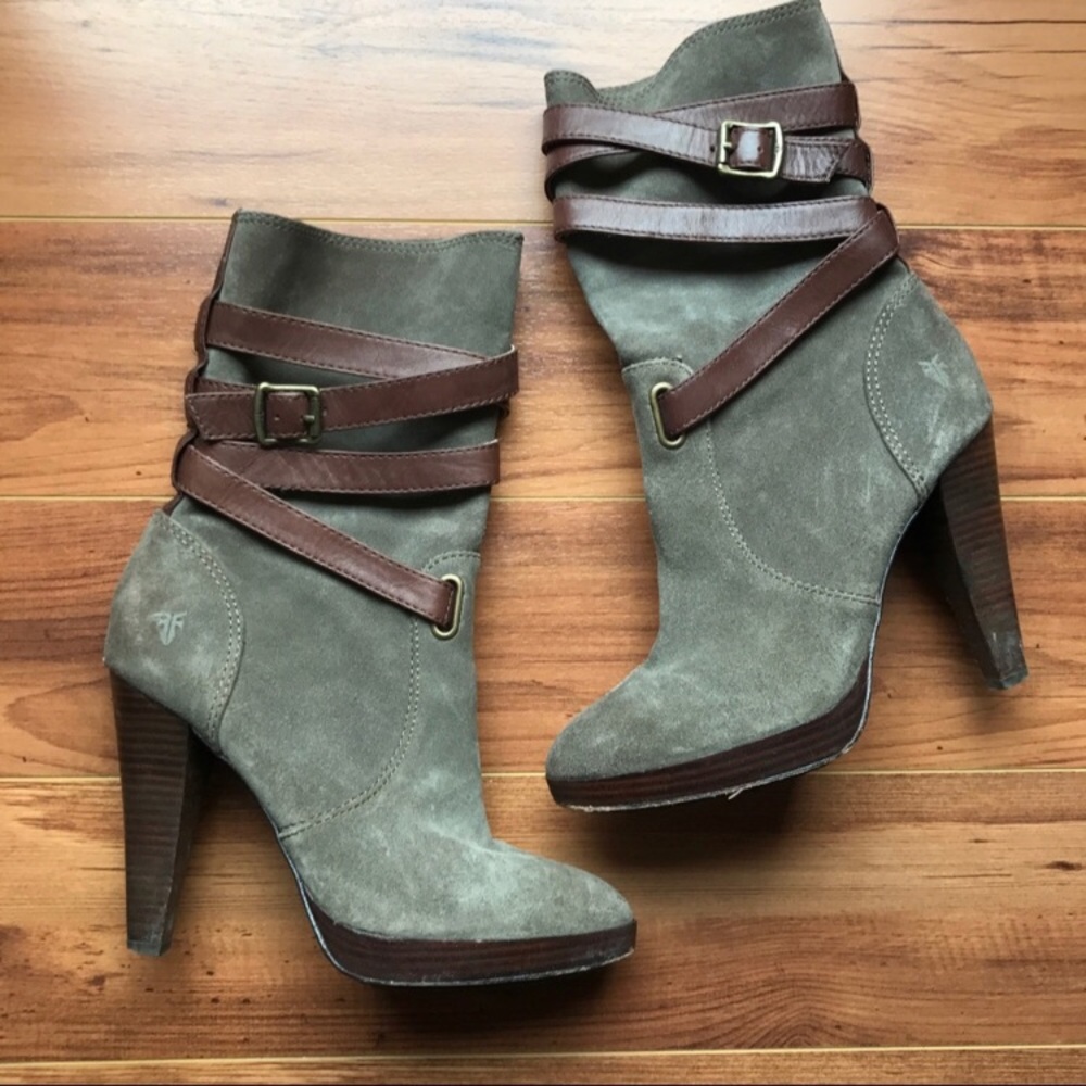 Frye Harlow suede boot! Gorgeous and barely worn